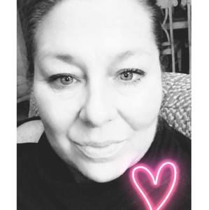 Meet your Posher, Carolyn